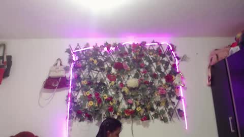 sexyvaldiry online show from February 27, 2026, 2:11 am