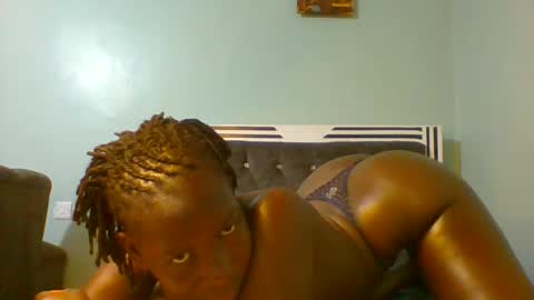 VIVIAN online show from February 8, 2025, 9:56 am