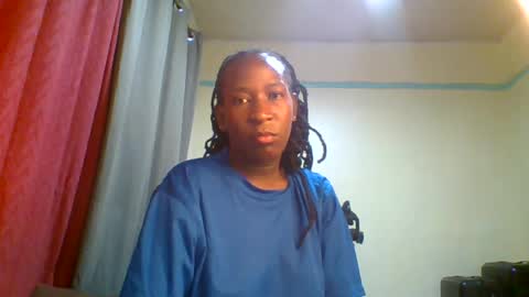 VIVIAN online show from July 5, 2026, 4:41 am