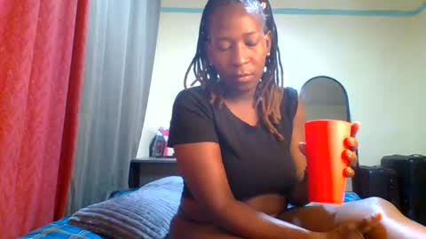 VIVIAN online show from July 26, 2026, 5:48 am