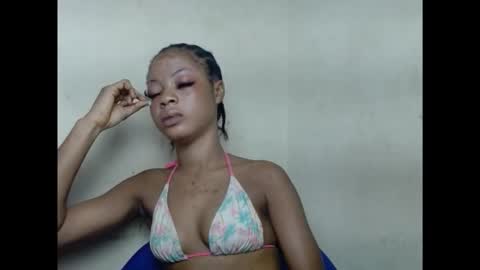 Snapshot of sexyxpeach chatting on September 12, 2025, 12:55 am sexyxpeach online show from September 12, 2025, 12:55 am