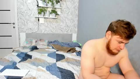 sexyy_room online show from December 20, 2025, 8:43 am
