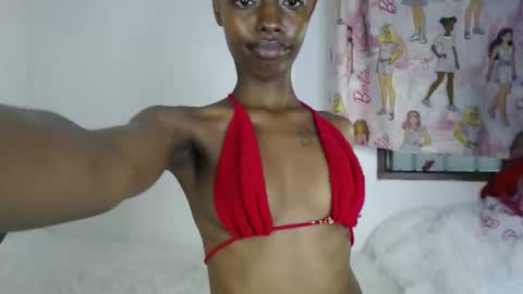 Snapshot of sexyzuriel chatting on May 4, 2026, 10:33 am sexyzuriel online show from May 4, 2026, 10:33 am
