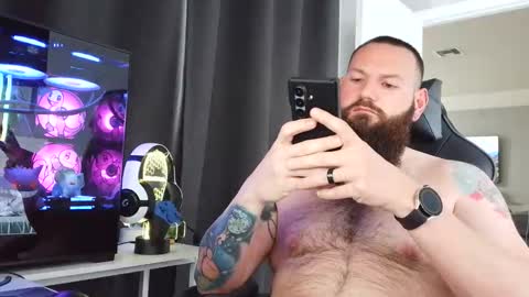 Snapshot of sflmarriedguy chatting on April 26, 2026, 5:54 pm SouthFloridaStr8guy online show from April 26, 2026, 5:54 pm