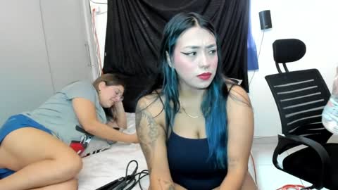 MiaSergio online show from February 5, 2025, 1:54 pm