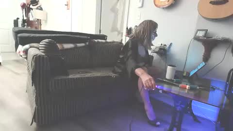 CD    Jeanne online show from October 6, 2025, 7:17 am