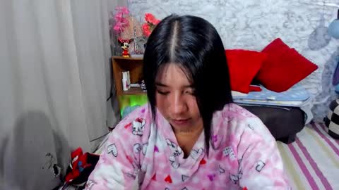 Snapshot of shaden_1 chatting on September 18, 2025, 1:40 am Liz online show from September 18, 2025, 1:40 am