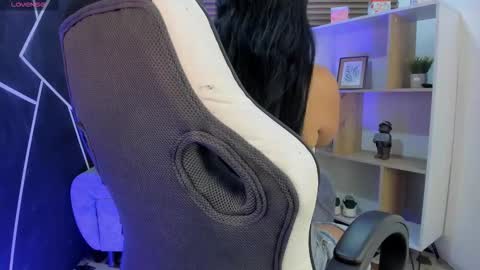 Snapshot of shaden_1 chatting on February 17, 2026, 10:27 pm Liz online show from February 17, 2026, 10:27 pm