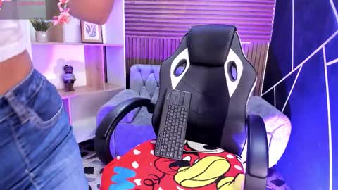 Snapshot of shaden_1 chatting on February 21, 2026, 10:11 pm Liz online show from February 21, 2026, 10:11 pm