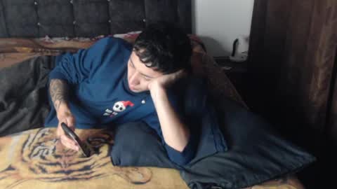Snapshot of shadow_men_ chatting on June 27, 2026, 2:27 am james online show from June 27, 2026, 2:27 am