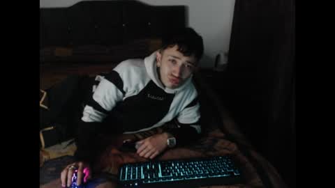 Snapshot of shadow_men_ chatting on July 12, 2026, 6:37 am james online show from July 12, 2026, 6:37 am