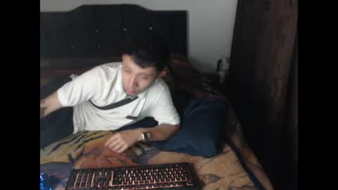 Snapshot of shadow_men_ chatting on July 15, 2026, 6:18 am james online show from July 15, 2026, 6:18 am