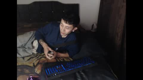 Snapshot of shadow_men_ chatting on July 20, 2026, 10:39 am james online show from July 20, 2026, 10:39 am