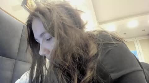 shadow_raffi online show from February 15, 2025, 3:06 pm