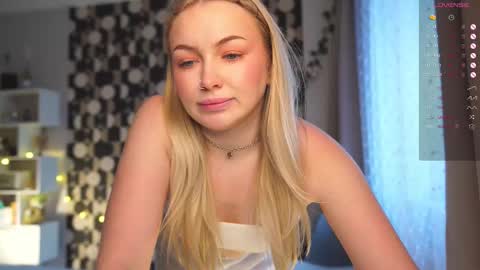 Sindy and Nancy  Next stream 1 December  online show from March 5, 2026, 6:31 am