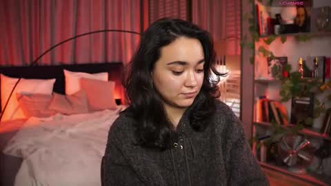 Lily  online show from November 26, 2025, 3:02 pm