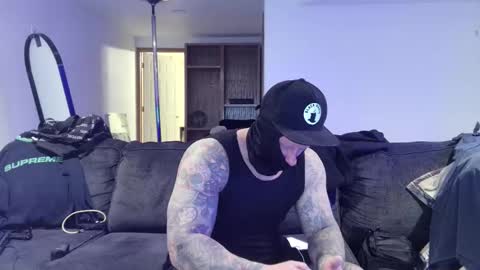 Snapshot of shadowman623 chatting on November 6, 2025, 9:43 am VirgoDick623 online show from November 6, 2025, 9:43 am