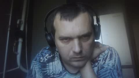 Snapshot of shadowtouch7 chatting on September 11, 2025, 12:16 pm Serhei online show from September 11, 2025, 12:16 pm