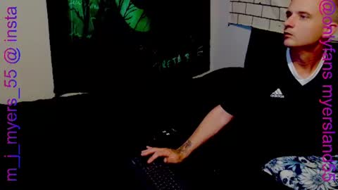 ShadowV  online show from July 26, 2026, 4:53 am