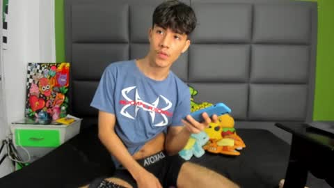 Snapshot of shady_stone chatting on February 12, 2025, 5:05 am shady_stone online show from February 12, 2025, 5:05 am