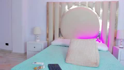 Shaina online show from January 25, 2025, 11:11 pm