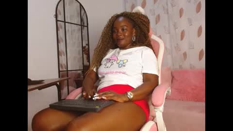 Snapshot of shaira___ chatting on November 8, 2025, 12:33 am Shaira online show from November 8, 2025, 12:33 am