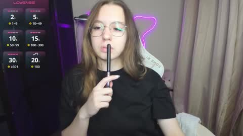 Vivian online show from September 30, 2025, 3:17 pm