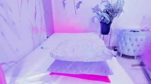 shalomexotic online show from July 28, 2026, 2:13 pm
