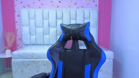 Shalon  online show from July 9, 2026, 3:05 pm