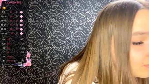 Iris online show from October 19, 2025, 9:04 pm