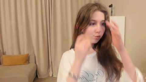 me name is Mia online show from February 16, 2026, 5:09 pm