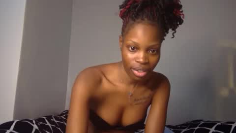 shania_sleigh online show from January 13, 2025, 9:52 pm