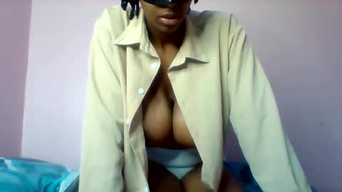 Snapshot of shanizzz chatting on March 4, 2026, 6:58 pm shanizz online show from March 4, 2026, 6:58 pm
