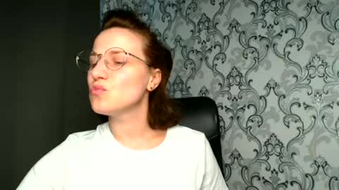 Shannen online show from June 15, 2026, 11:23 am