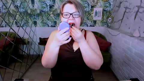 Shannon online show from May 1, 2026, 4:06 am