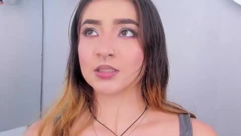 Snapshot of shanntal__ chatting on September 26, 2025, 8:35 pm Shanntal online show from September 26, 2025, 8:35 pm