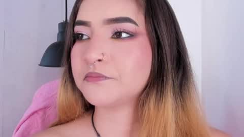 Snapshot of shanntal__ chatting on October 4, 2025, 8:07 pm Shanntal online show from October 4, 2025, 8:07 pm