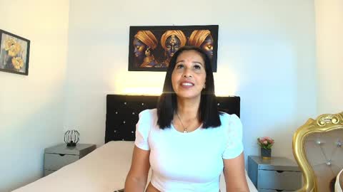 Snapshot of shanon_mature_ chatting on April 20, 2026, 7:48 pm Shanon online show from April 20, 2026, 7:48 pm