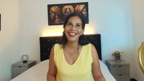 Snapshot of shanon_mature_ chatting on May 27, 2026, 7:44 pm Shanon online show from May 27, 2026, 7:44 pm
