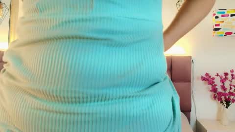 Snapshot of shanon_mature_ chatting on May 30, 2026, 7:44 pm Shanon online show from May 30, 2026, 7:44 pm