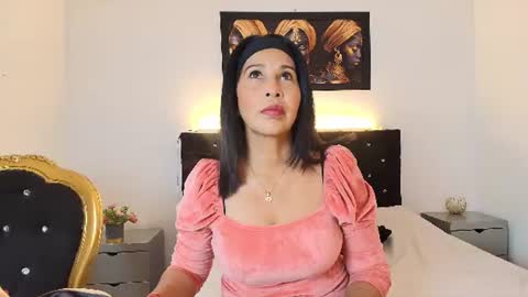 Snapshot of shanon_mature_ chatting on June 11, 2026, 7:45 pm Shanon online show from June 11, 2026, 7:45 pm