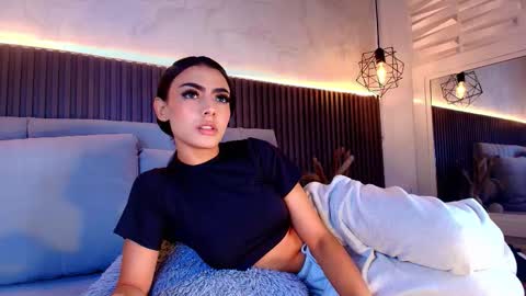 SHANON online show from February 10, 2026, 7:07 pm