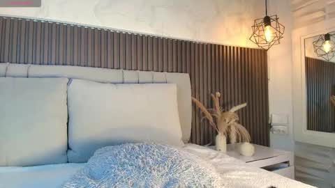 SHANON online show from February 12, 2026, 9:32 pm