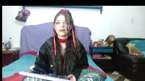 Shantal online show from July 28, 2026, 7:59 am