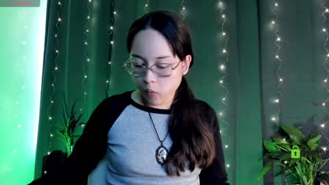 Cat-FOLLOWME and we talk IGshantal cerezo online show from February 5, 2025, 8:57 pm