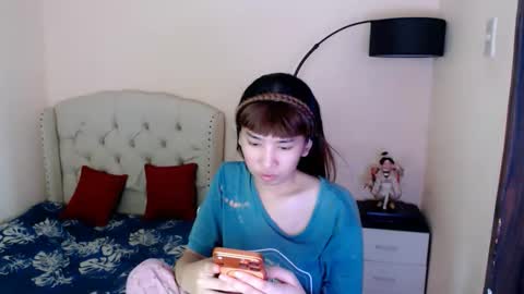 SHANTA FOX  s online show from June 4, 2026, 12:16 am