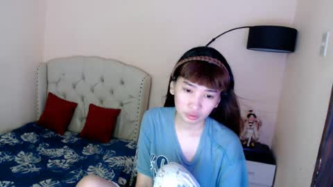 SHANTA FOX  s online show from June 11, 2026, 10:41 pm