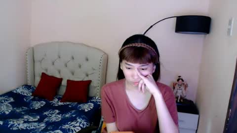 SHANTA FOX  s online show from June 14, 2026, 11:51 pm