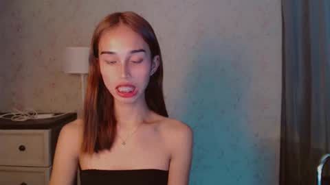 Snapshot of shantallfuckdoll chatting on May 20, 2026, 8:42 am shantallfuckdoll online show from May 20, 2026, 8:42 am