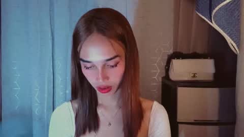 Snapshot of shantallfuckdoll chatting on June 2, 2026, 9:44 am shantallfuckdoll online show from June 2, 2026, 9:44 am